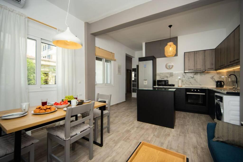 Apartament Potnia House In The Center Of Rhodes Rhodes City Zewnętrze zdjęcie