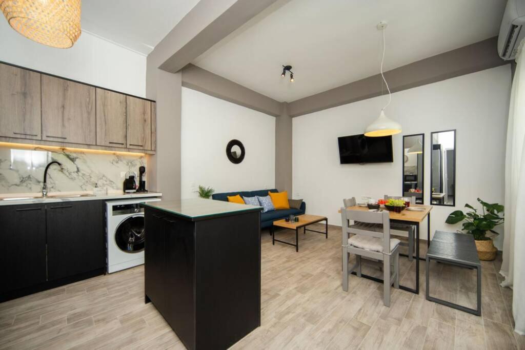 Apartament Potnia House In The Center Of Rhodes Rhodes City Zewnętrze zdjęcie